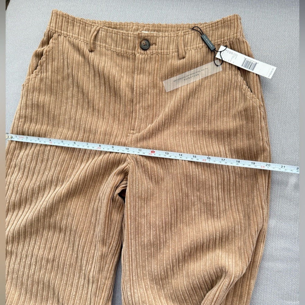Elie Tahari Tan Cropped Corduroy Pants , Sz 6 - Picture 13 of 13